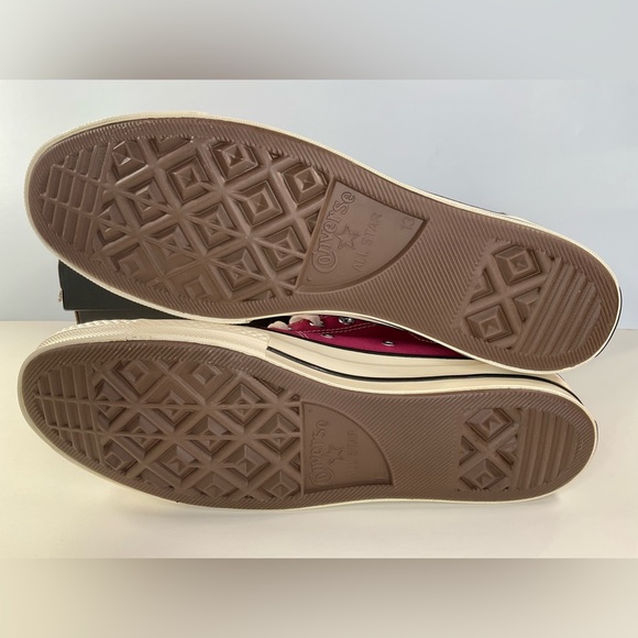 NEW Converse Chuck Taylor All-Star 70 Low MEN’S 13 Midnight Hibiscus 172143C - Picture 9 of 12